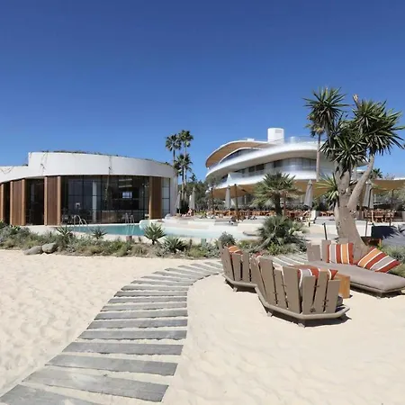Theedgebythesea Dolphin * Estepona