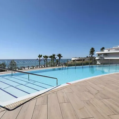 Theedgebythesea Dolphin Apartment